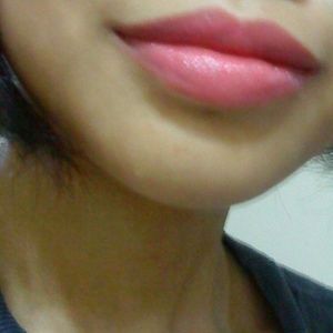 MAC Lustre Lipstick in Shade Lustering
